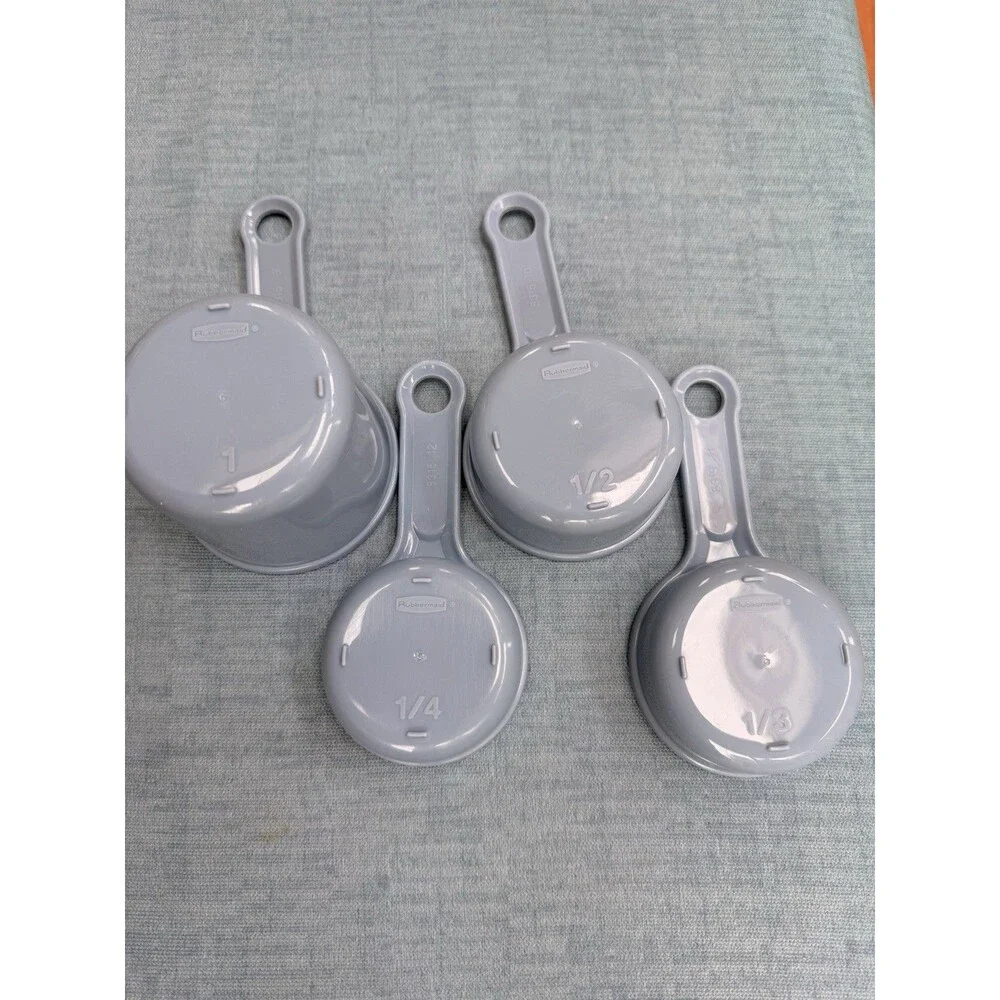 4 Vintage Rubbermaid Blue Plastic Measuring Cups 1 Cup - 1/2 - 1/3 - 1/4 EUC